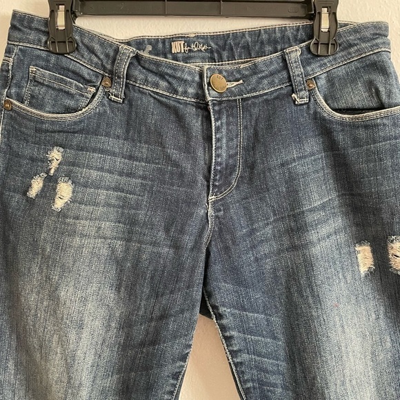 Kut from the Kloth Size 6 Dark Wash Distressed Denim Jeans - Picture 2 of 8